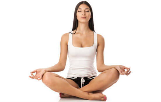 13 поз йоги, которые помогут вам предотвратить седину и справиться с первыми признаками ее появления?