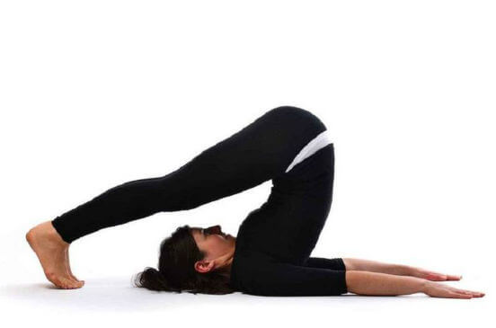 13 поз йоги, которые помогут вам предотвратить седину и справиться с первыми признаками ее появления?